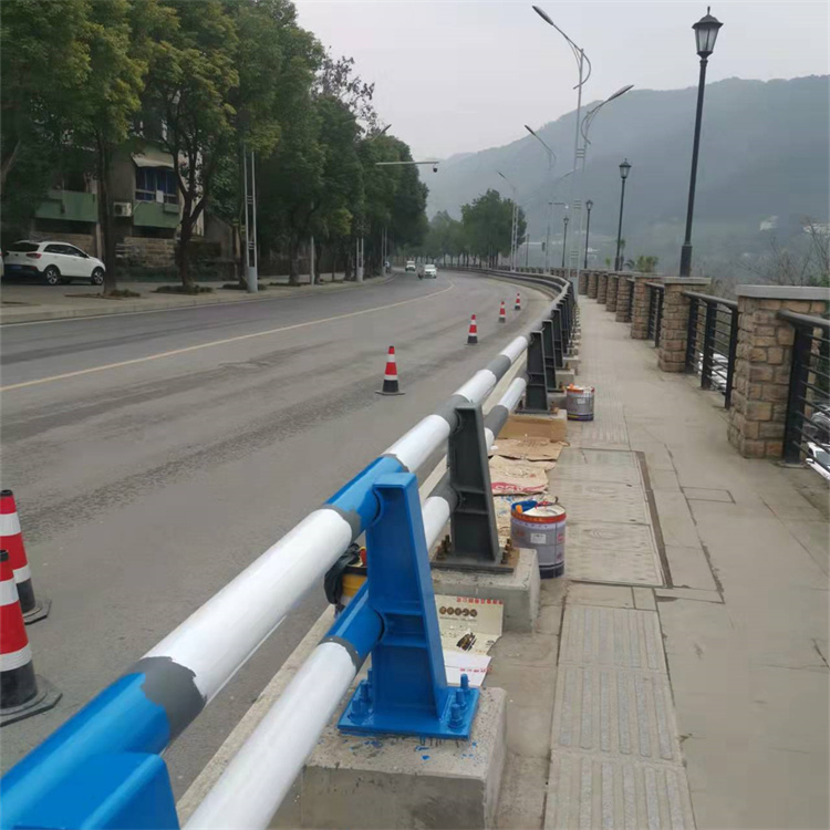 泸州防撞护栏